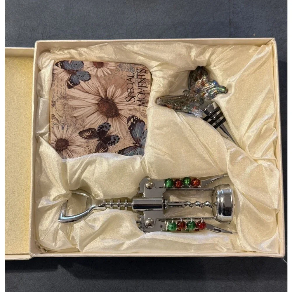 🍷🦋 Wine Accessory Gift Set–Beaded Corkscrew, Glass Butterfly Stopper & Coaster